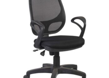 Why Is it important to Choose the Right Office Chair?