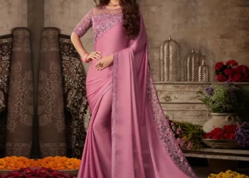Factors to consider while purchasing sarees online