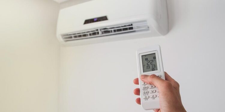 Why Purchasing Of Inverter Split Air Conditioner Is A Good Idea?