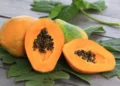 Papaya Uses, Benefits & Side Effects